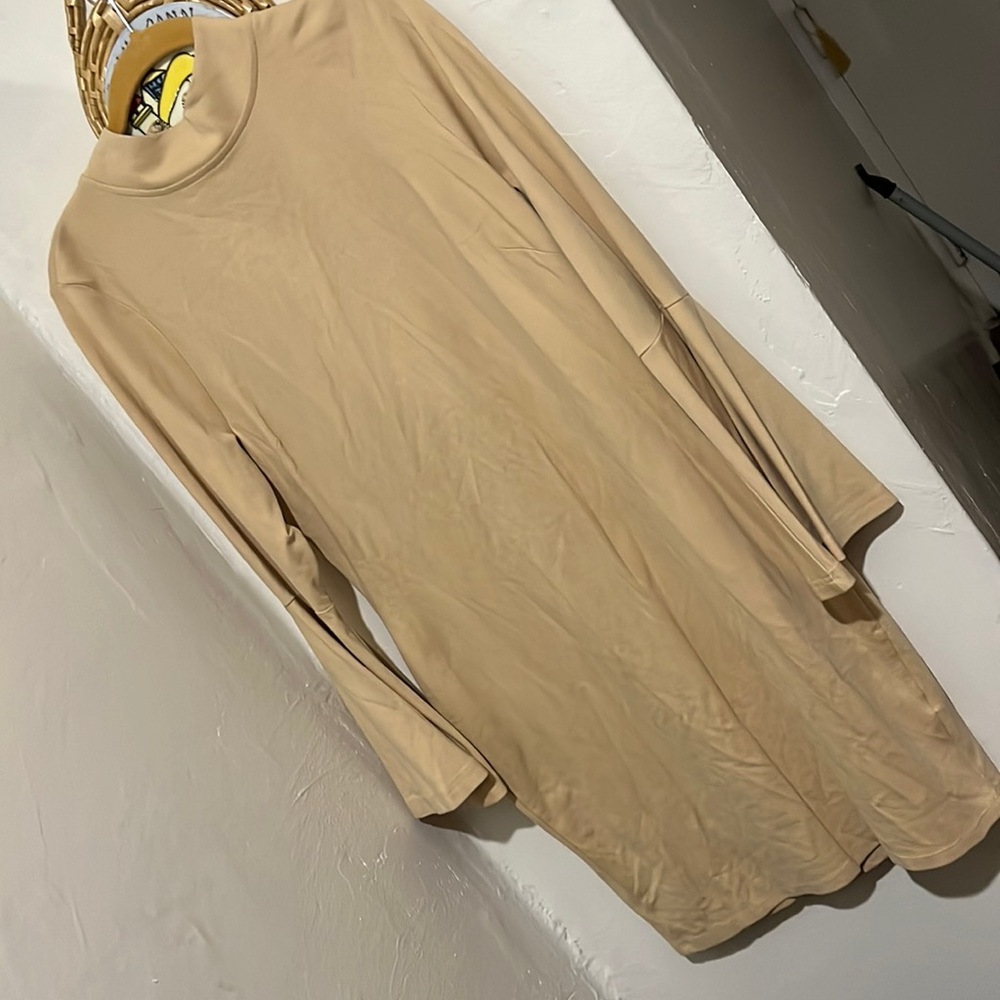 Bell sleeve dress